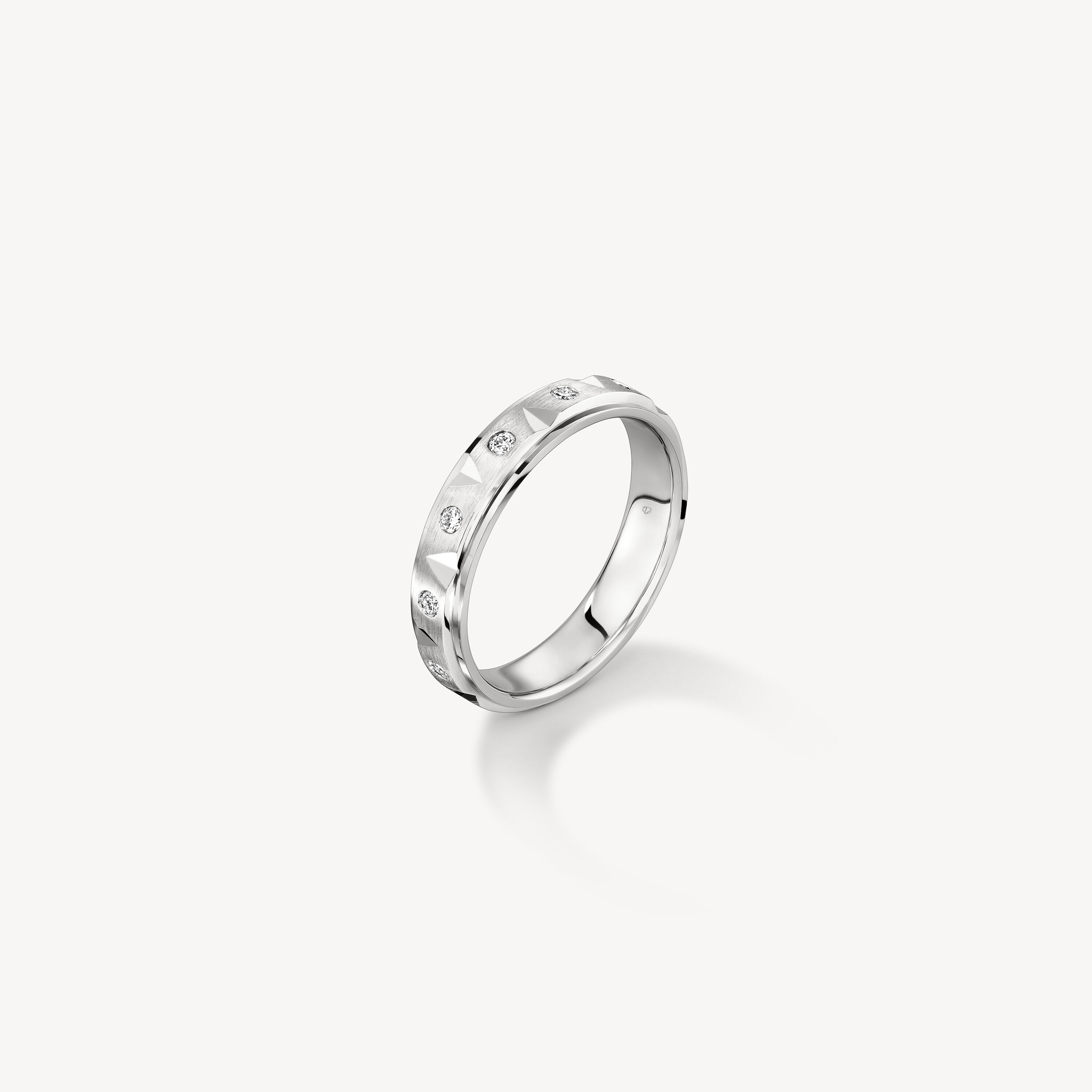 Love Chevron Eternity 结婚对戒 , 铂金, large