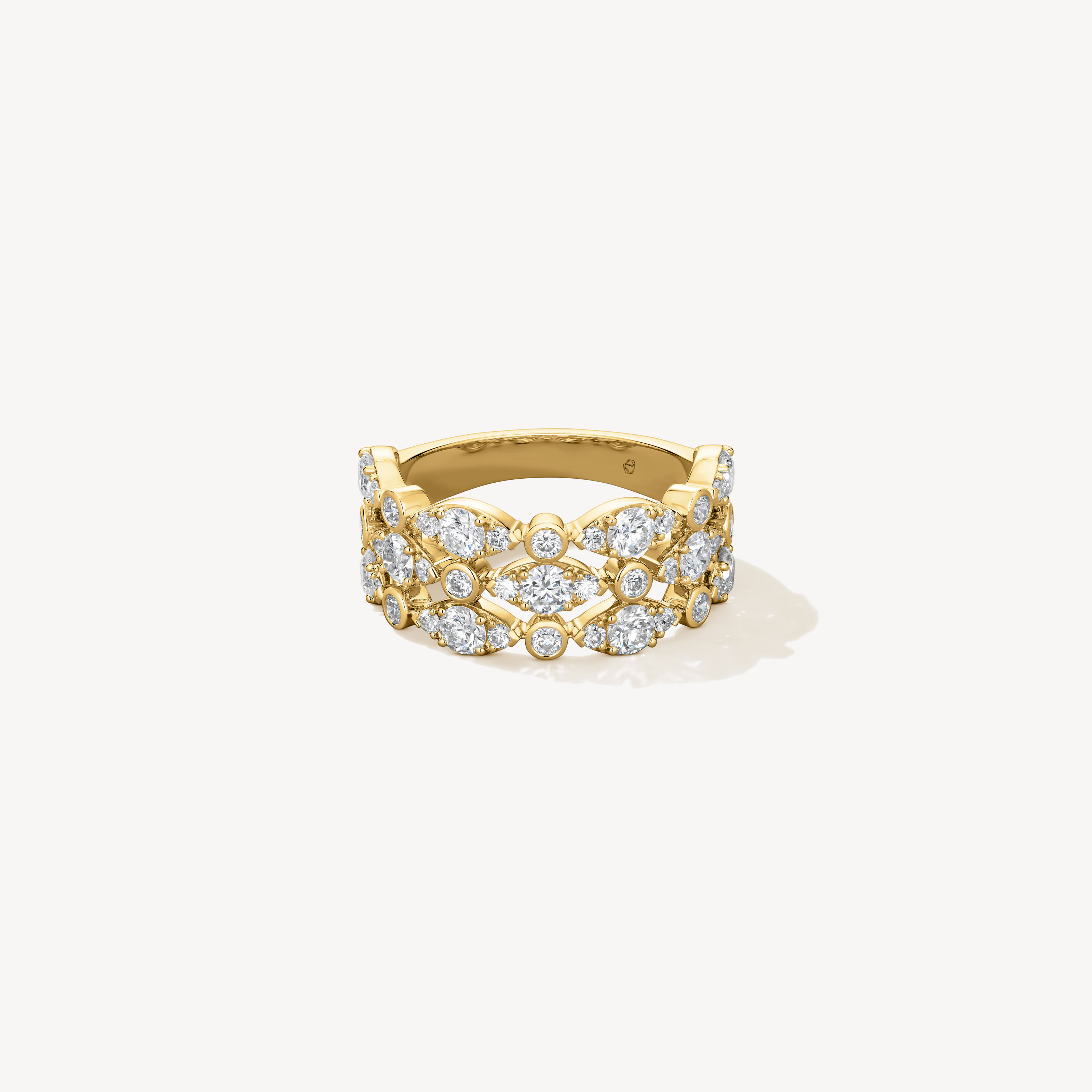 HOF Regal Bezel Triple 钻石戒指, 18K 黄金, large
