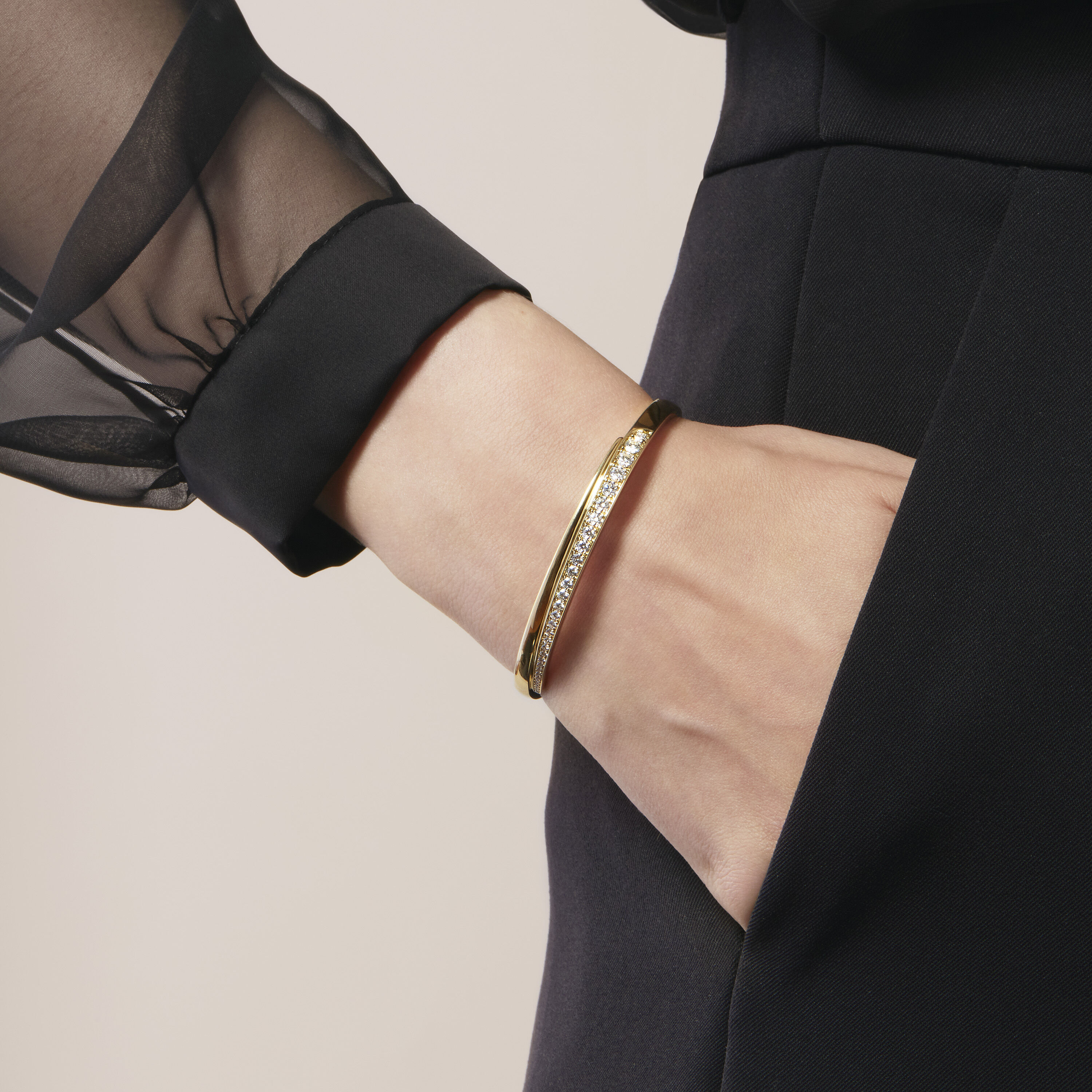 Vela Crossover 钻石手镯, 18K 黄金, large