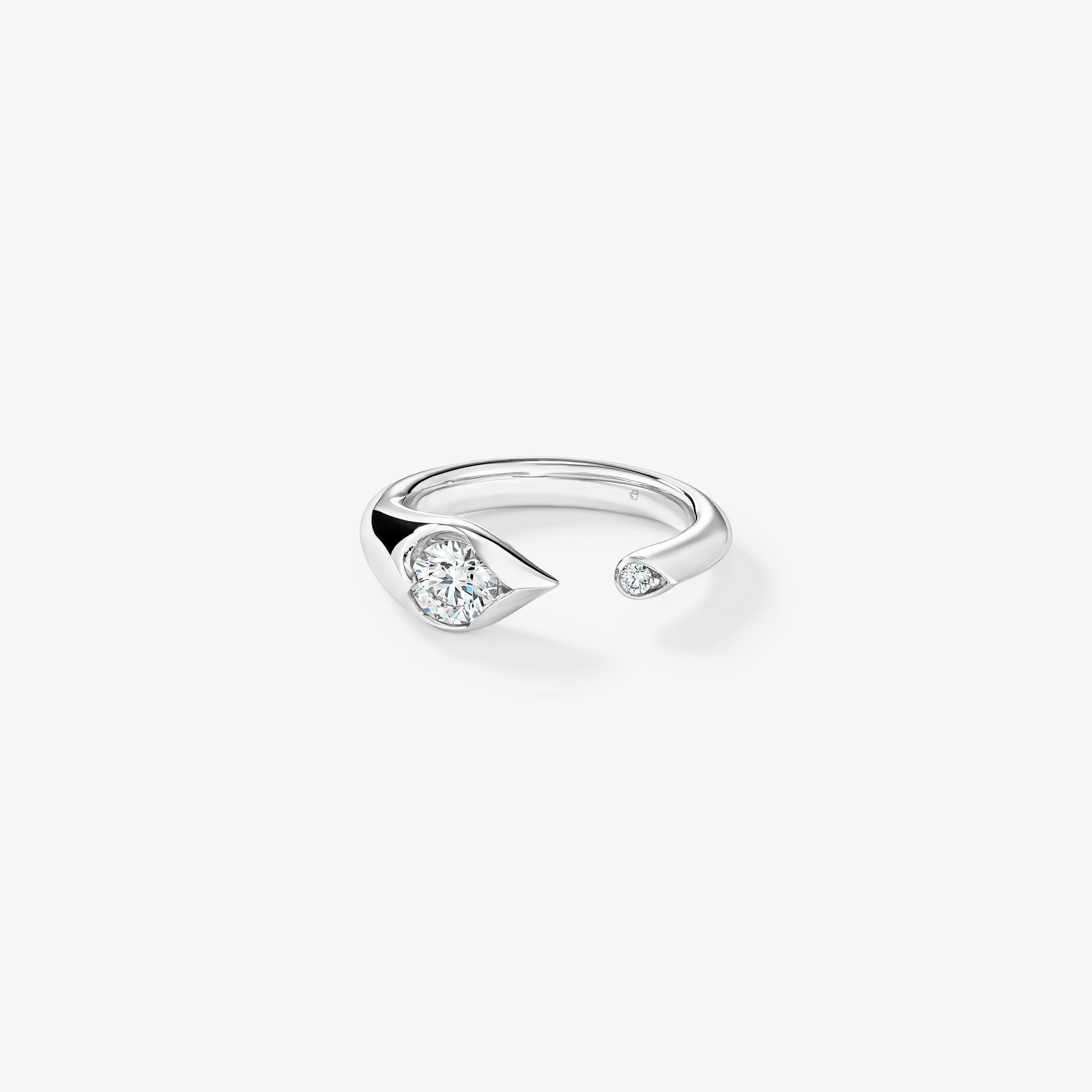 LU Droplet Open Ring, 18K White Gold, large