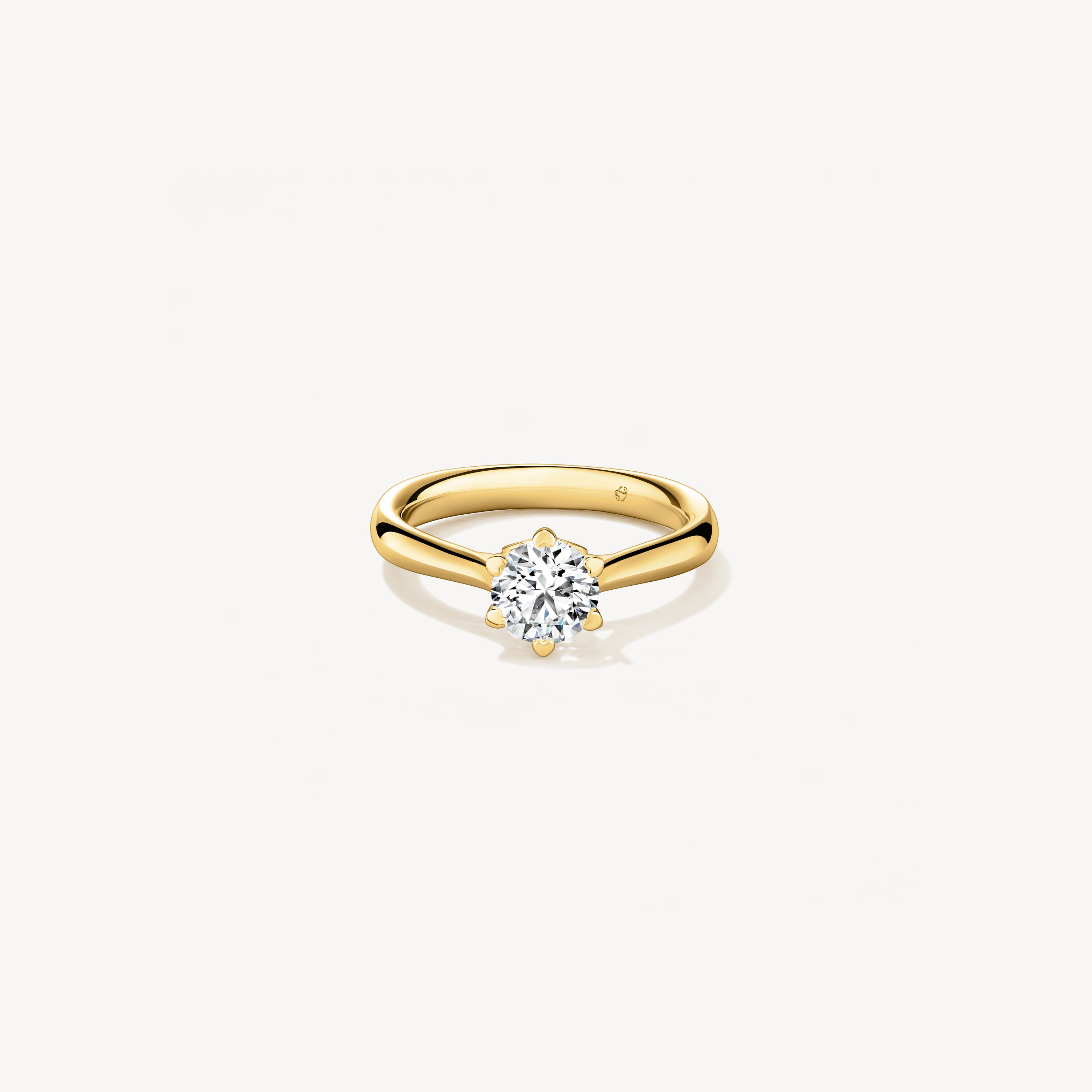 心形六爪镶嵌订婚钻戒, 18K 黄金, large