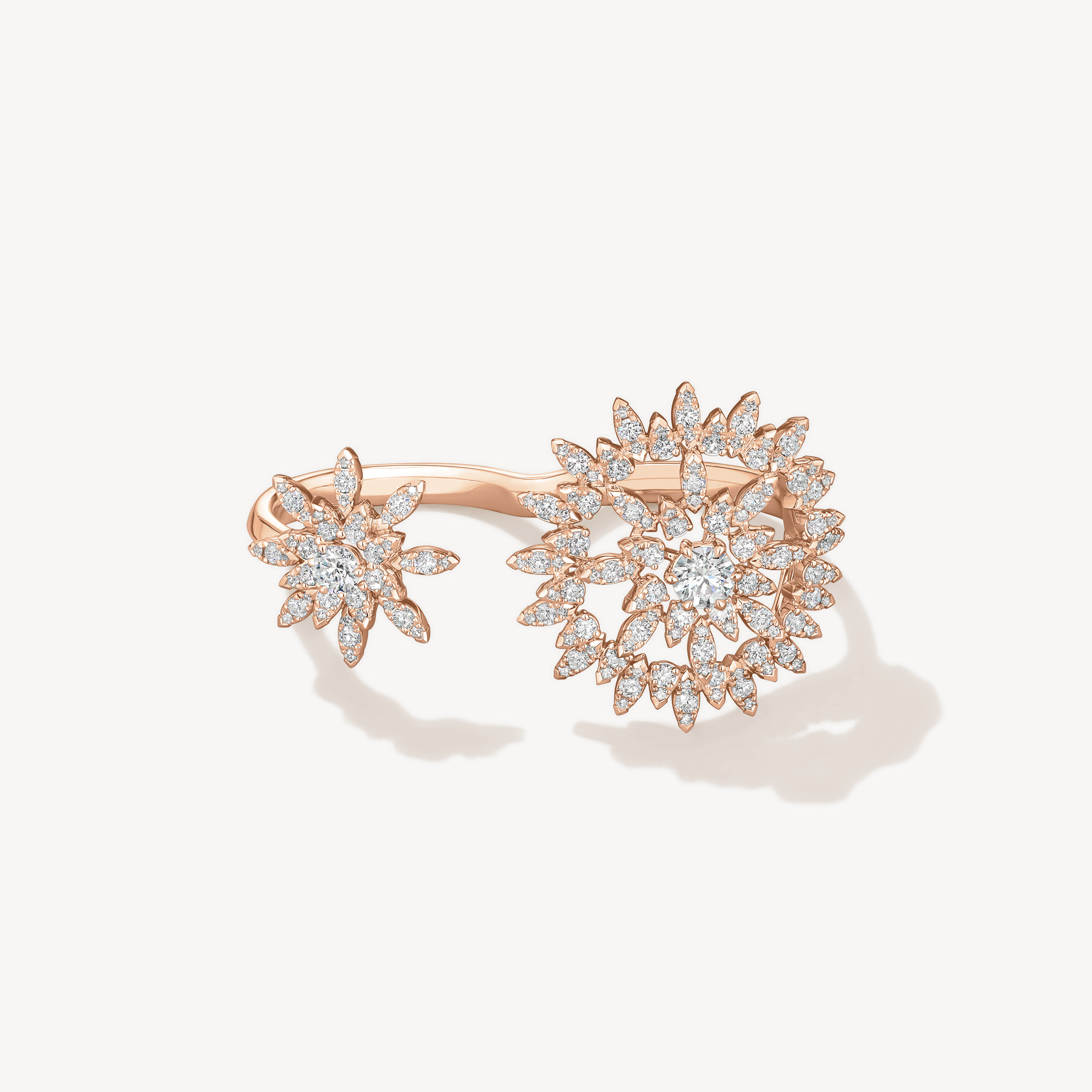Aerial Sunburst Double Finger 钻石戒指, 18K 玫瑰金, large
