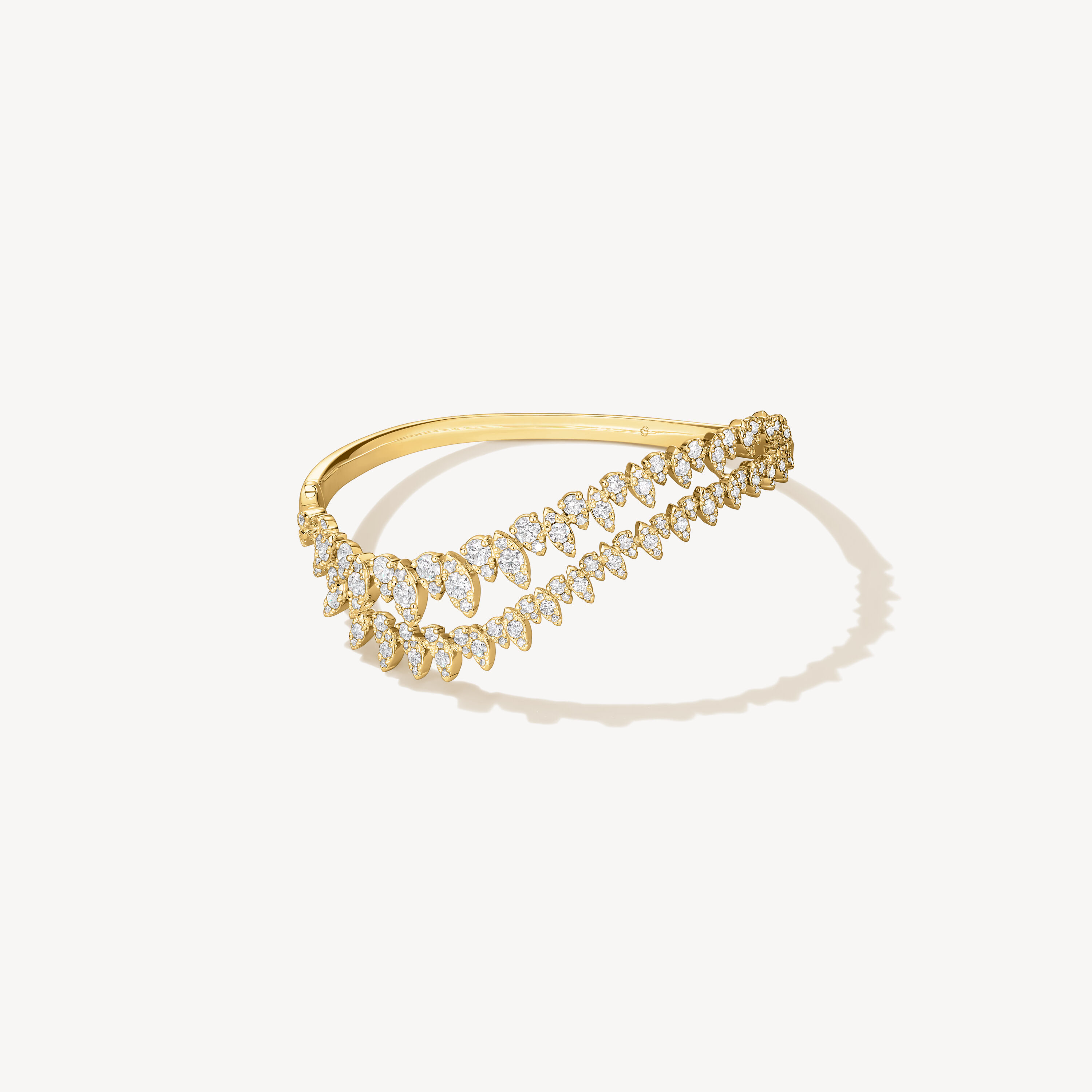Aerial Twisted Dewdrop 钻石手镯, 18K 黄金, large