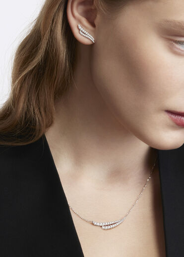 VELA系列法式切割双排密镶爬耳式钻石耳环, 18K 黄金 VELA系列法式切割双排密镶爬耳式钻石耳环, 18K 黄金, large