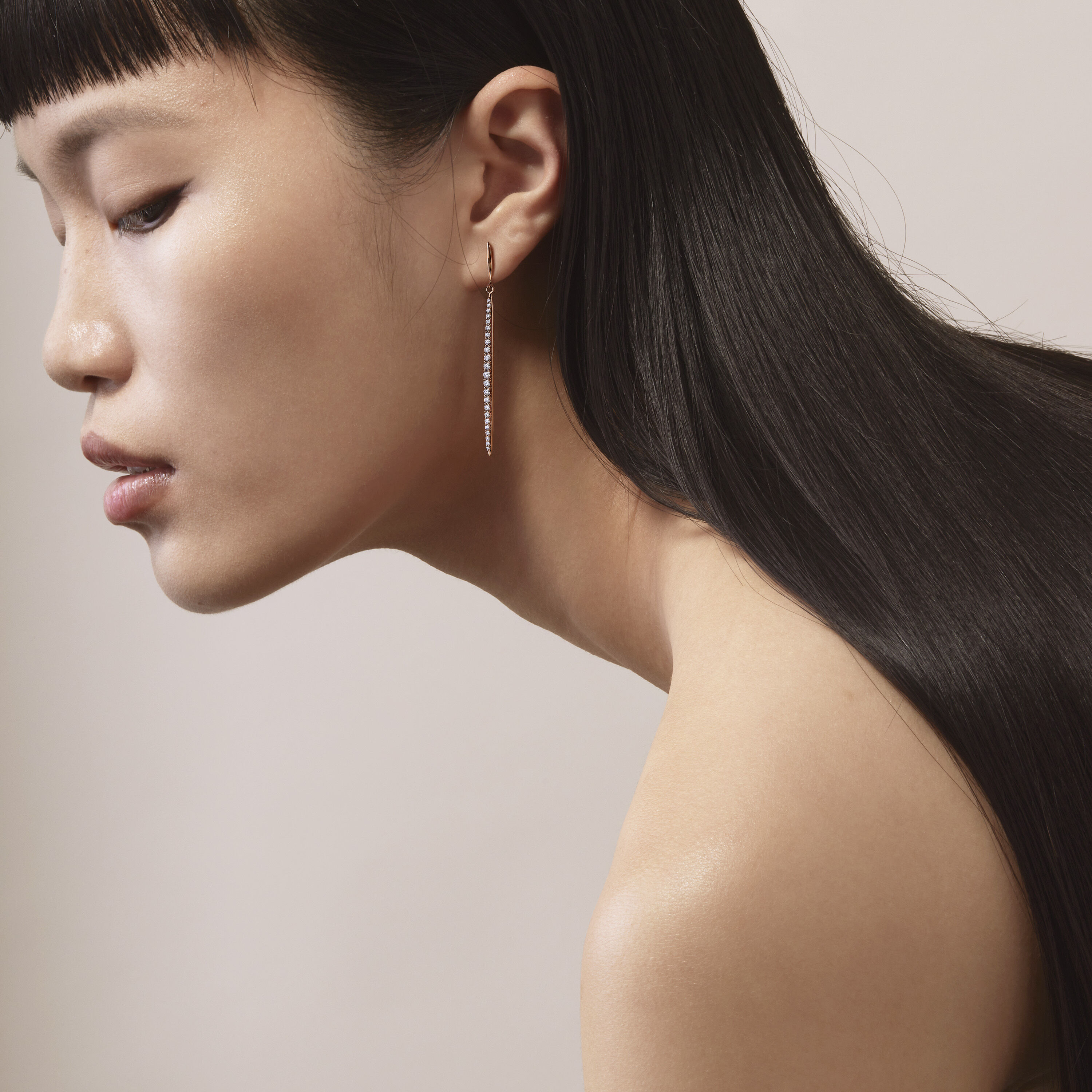 HOF Classic Stiletto Earrings, 18K 黄金, large